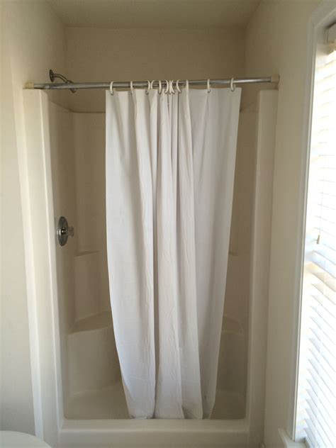 shower stalls with curtains